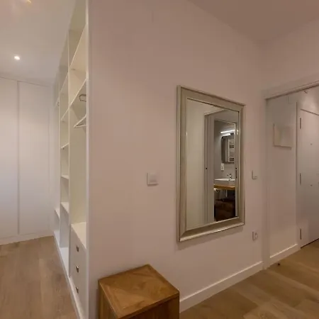 Coruna Flat 2 Apartman